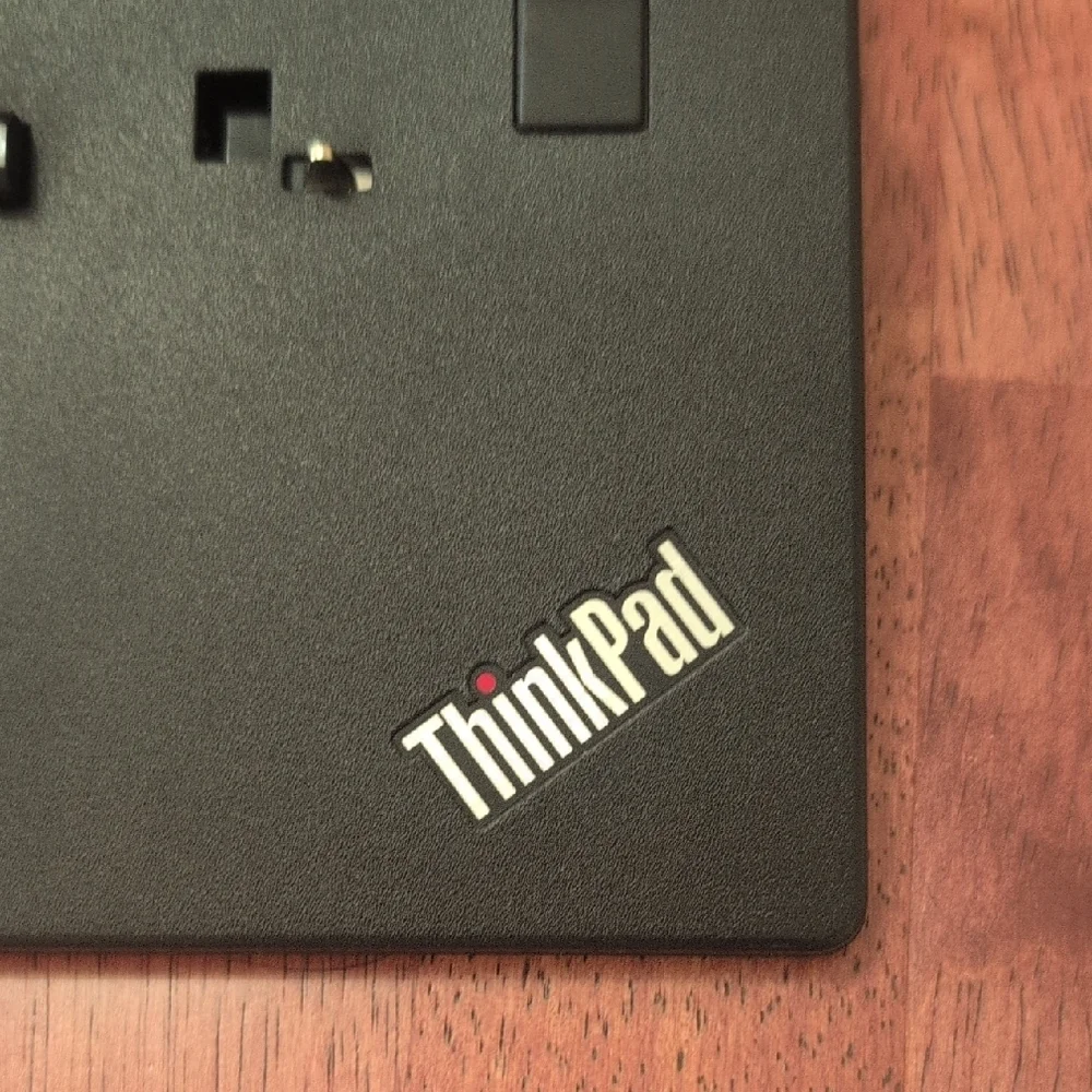 Lenovo ThinkPad Docking Station in Black